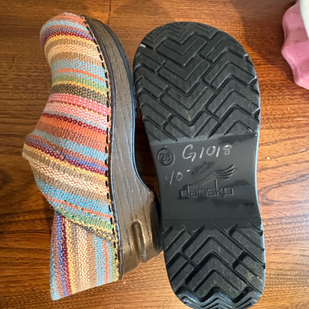 Colorful Striped Toddler Clogs - Picture 6 of 8